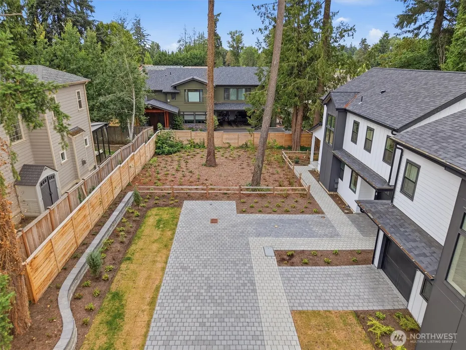 12426 NE 90th Street Photo 33