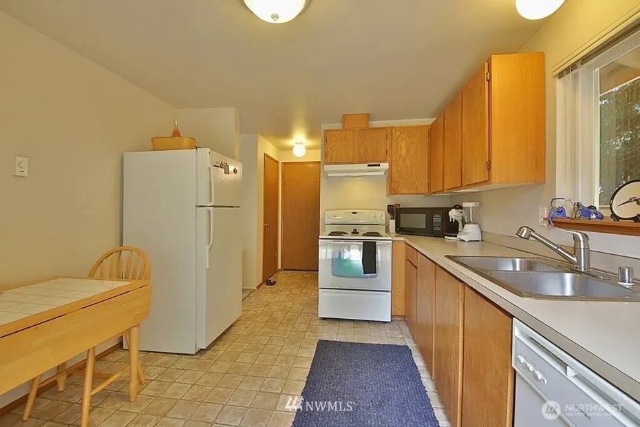 5771 Daymar Place Photo 7