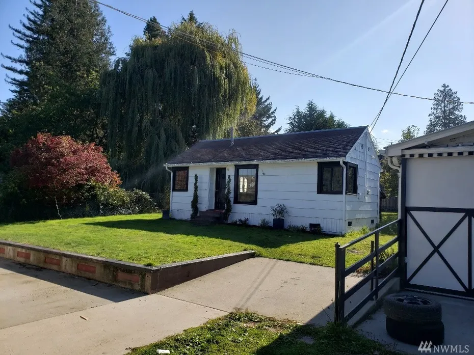 3618 Shore Ave Photo 1