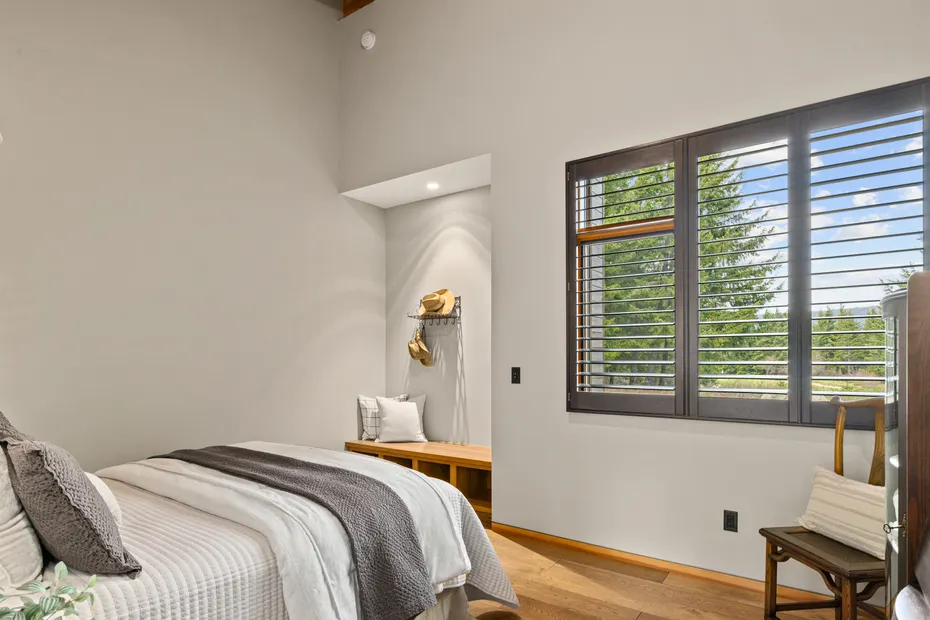 250 Leaden Queen Lane Photo 17