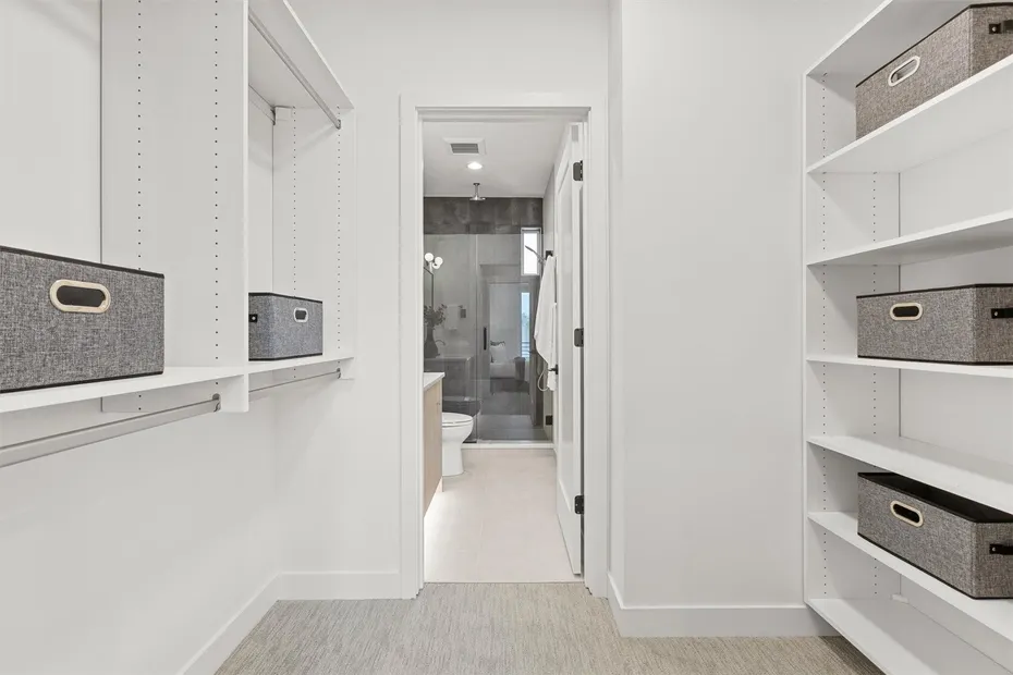 222 10th Avenue E #D Photo 17