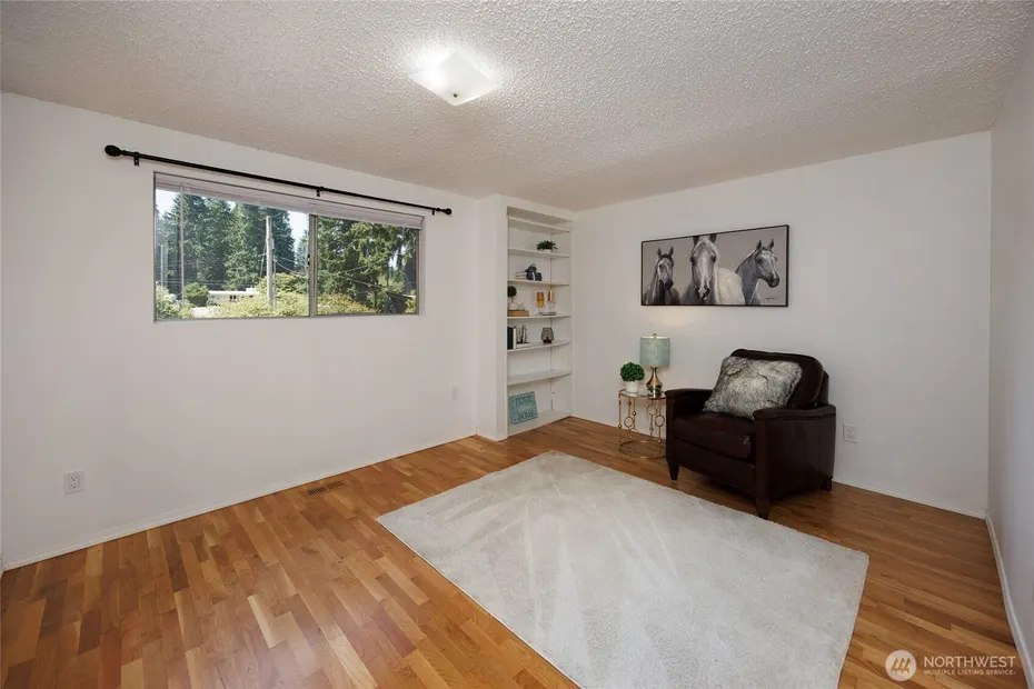 12822 NE 68th Street Photo 30