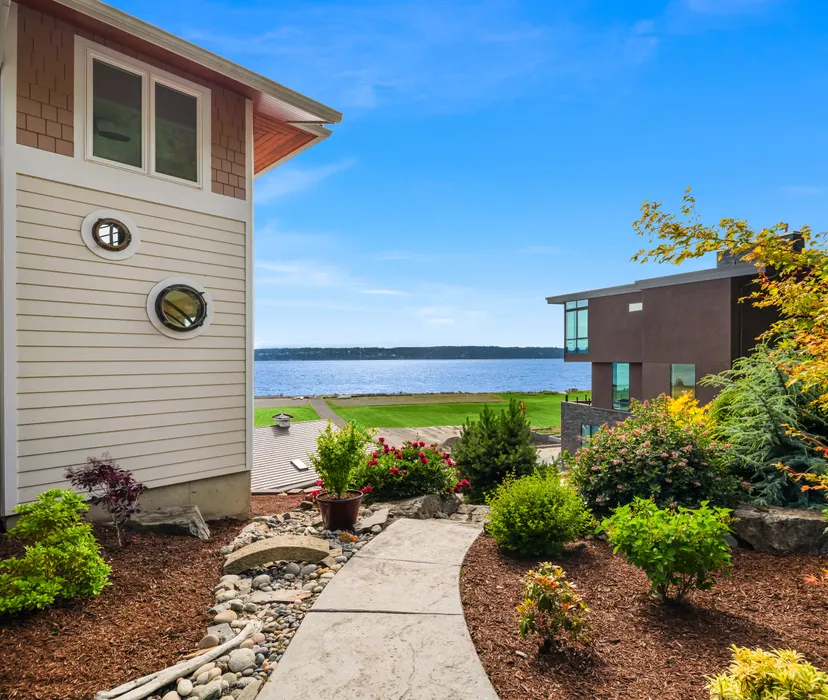 2106 Breezy Point Road Photo 6