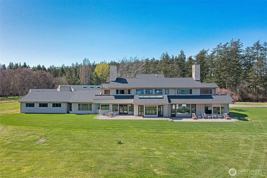 735 Rosler Road Photo 21