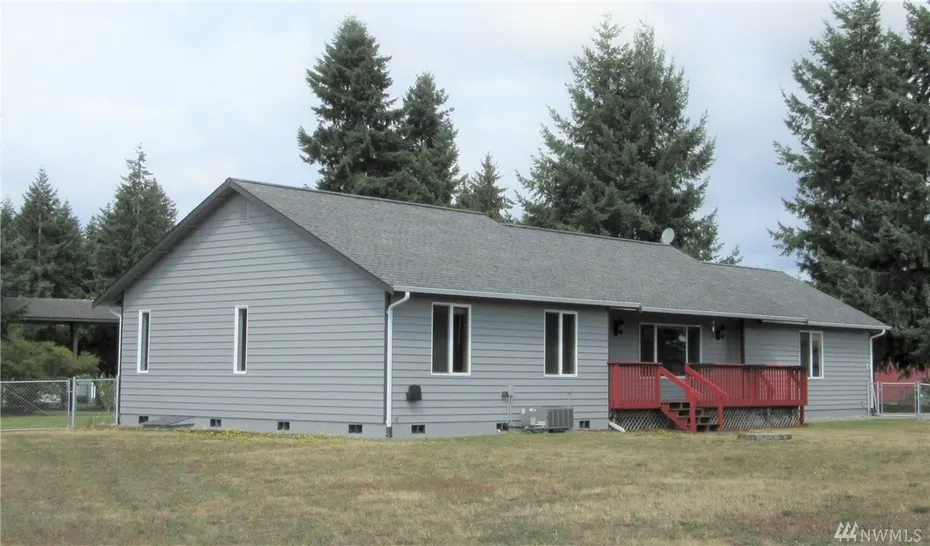 18926 Nutmeg St SW Photo 1