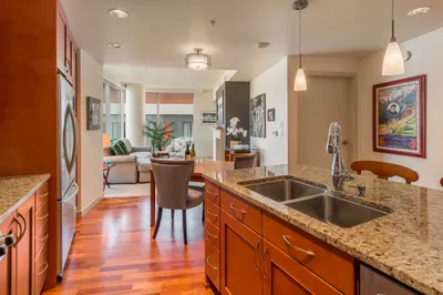 10650 NE 9th Place #1027