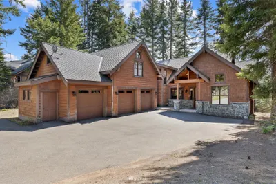 330 Snowberry Loop