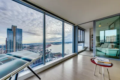 1521 2nd Avenue #3402