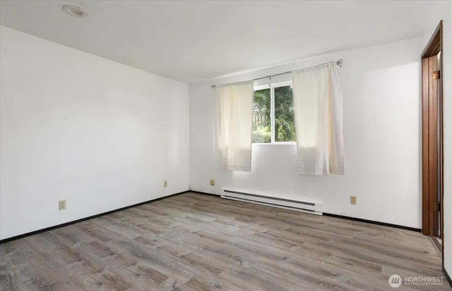 2642 Olympic Drive Photo 12