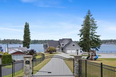 4131 Peninsula Road