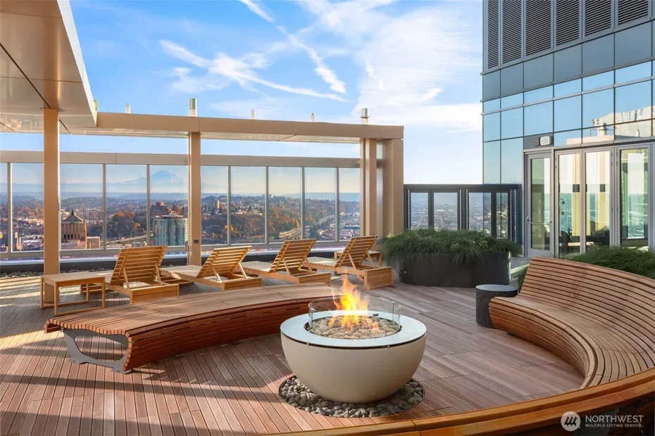 800 Columbia Street #3605 Photo 14