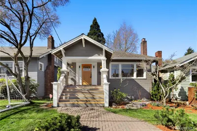 5211 Kensington Place N