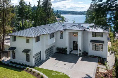 9563 NE 1st Street