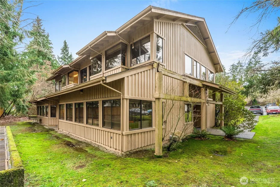 12509 NE Bel Red Road Photo 6
