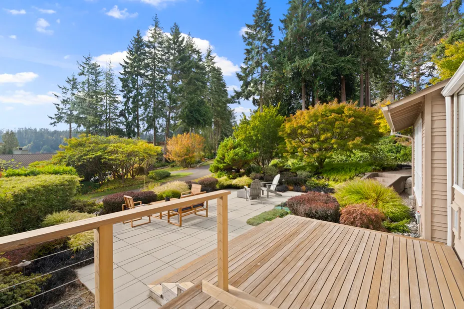 9796 NE Murden Cove Drive Photo 37