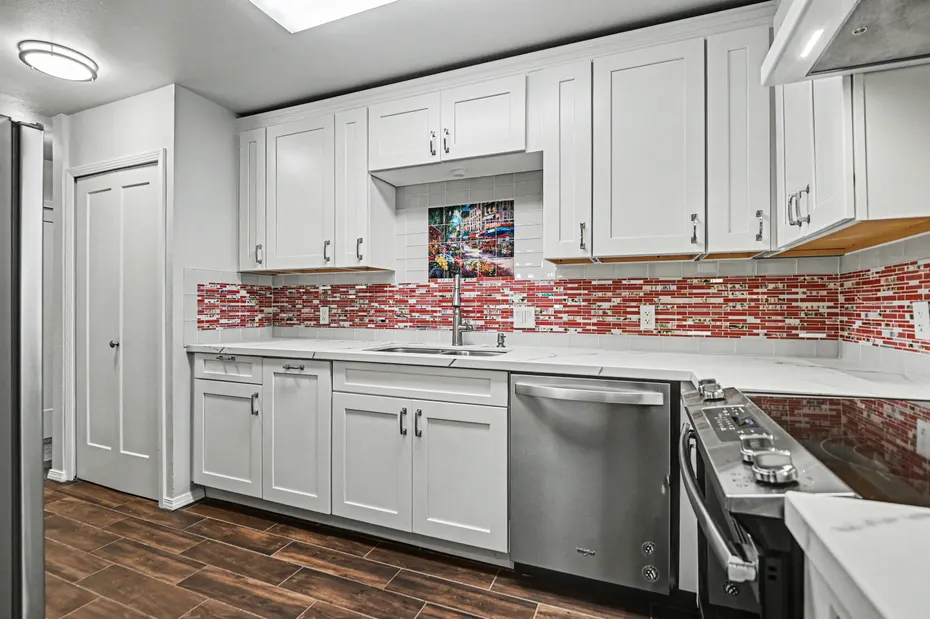 13616 NE 7th Street #E3 Photo 9