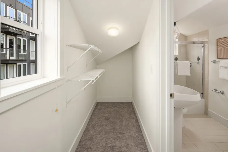 746 Boylston Avenue E #A Photo 22
