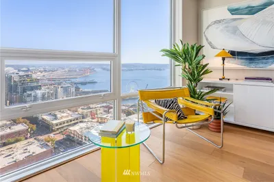 121 Stewart Street #2504