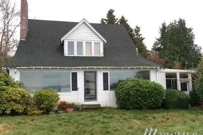 6211 Lake Washington Ave Ne