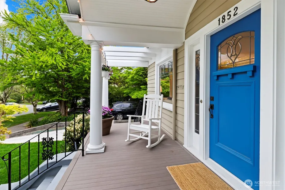 1852 E Shelby Street Photo 32