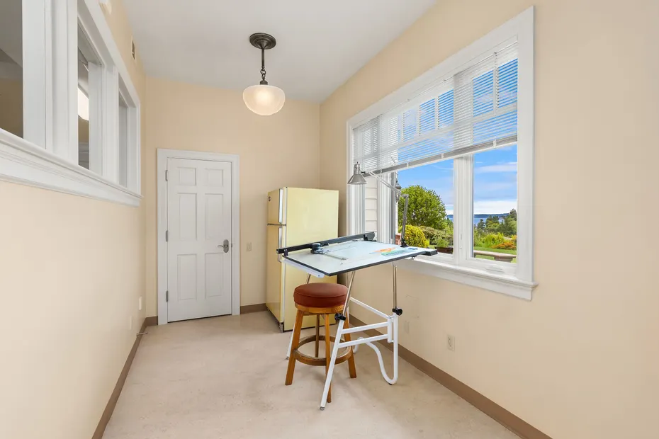 1107 Madison Street Photo 38