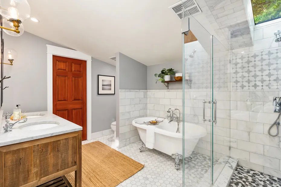 8405 Hansen Road NE Photo 47