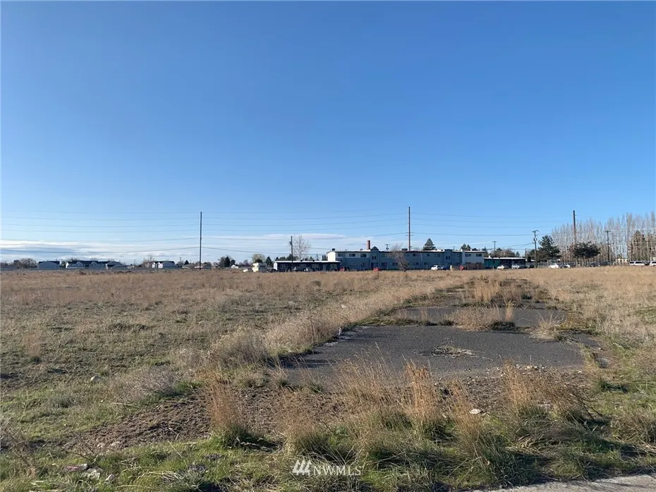 7746 Randolph Road NE Photo 1