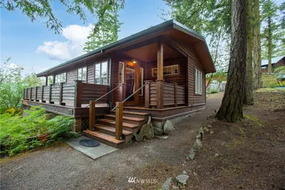 166 White Point Road