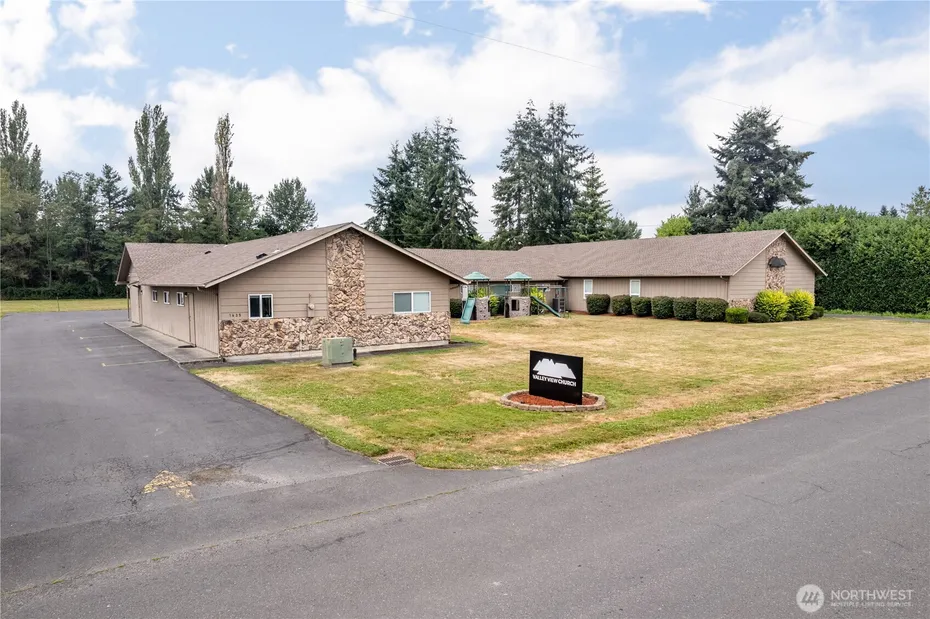 1435 33rd Avenue Photo 1