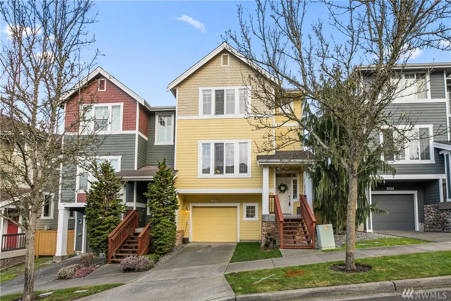 109 Birch St Photo 1