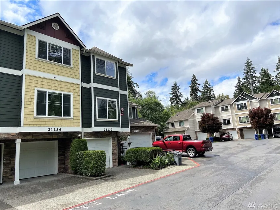 21236 11th Dr SE Photo 1