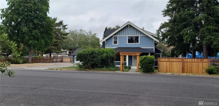 415 122nd St S Photo 1