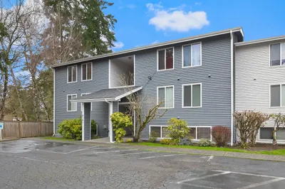 4181 W Lake Sammamish Parkway SE #B102