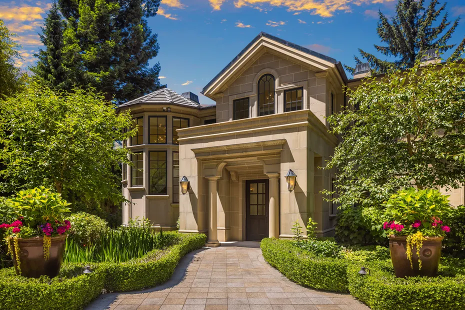Mercer Island Residential Photo 34