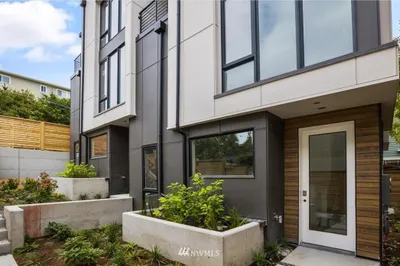 3238 14th Avenue W #A