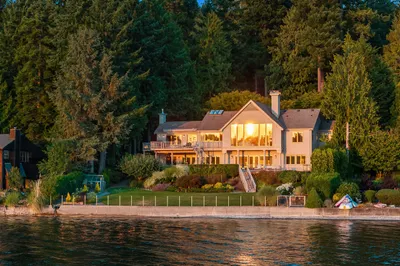 5141 Crystal Springs Drive Ne