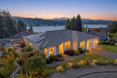 6086 Kingfisher Court