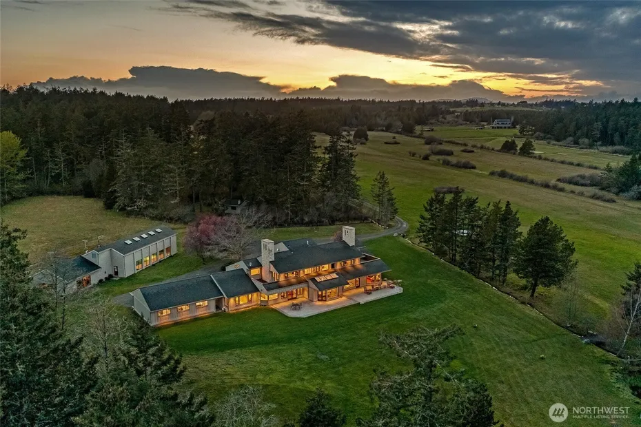735 Rosler Road Photo 20