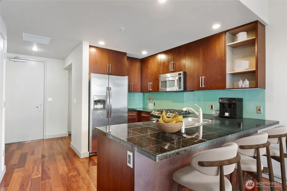 910 Lenora Street #702 Photo 5
