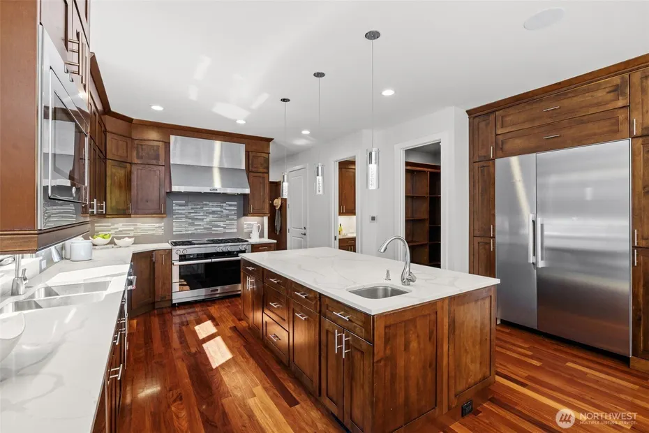 10425 NE 15th Street Photo 8