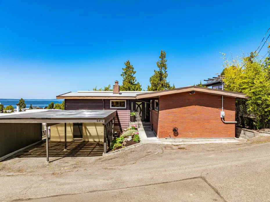 5813 SW Horton Street Photo 2