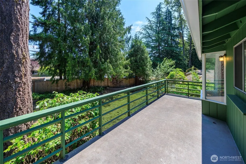 12822 NE 68th Street Photo 34
