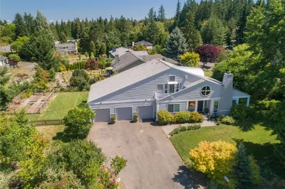 7596 NE Meadowmeer Lane