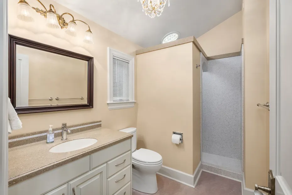 1107 Madison Street Photo 48