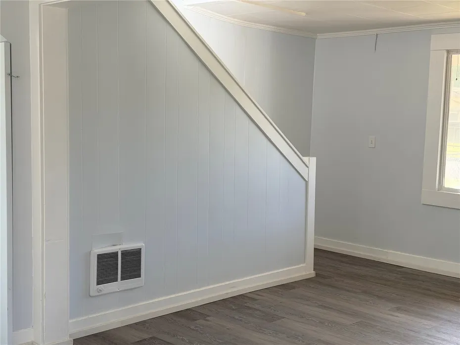 1317 5TH Street Photo 10