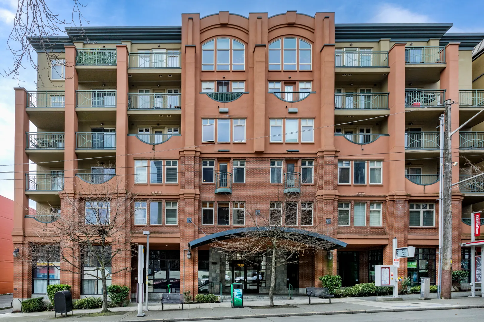 123 Queen Anne Avenue N #A201