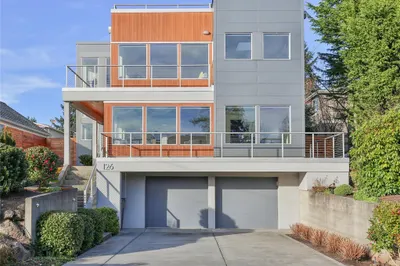 126 11th Ave