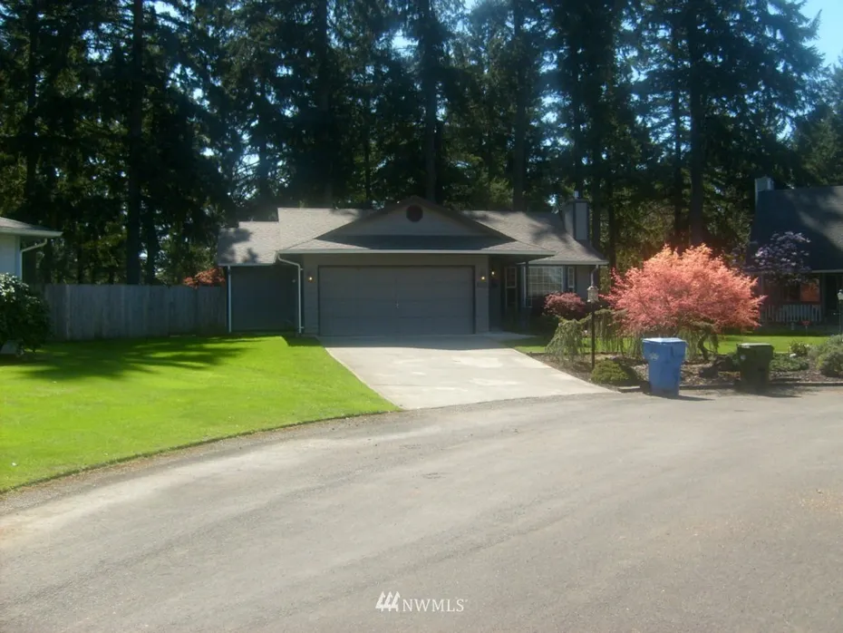 606 136th Street E Photo 1