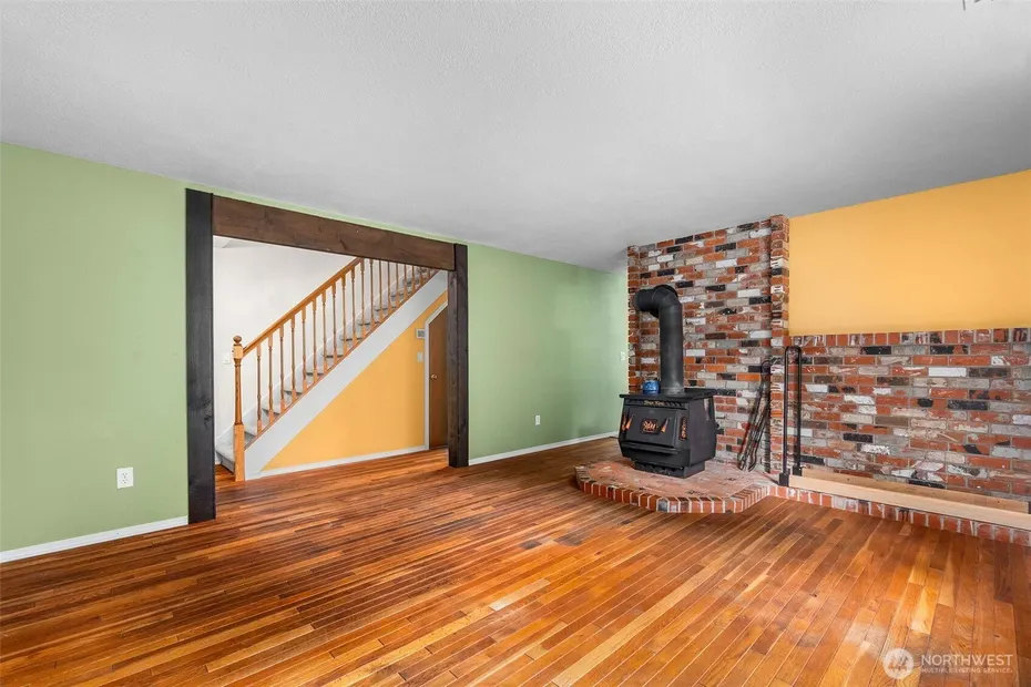 4914 24th Avenue SE Photo 9