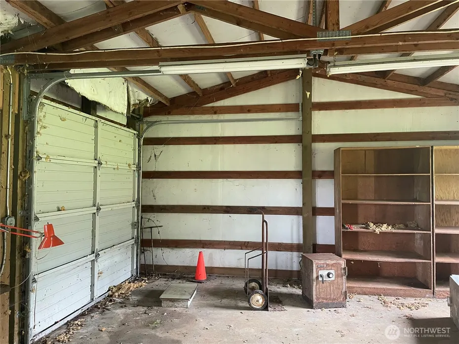 817 State Street Photo 17